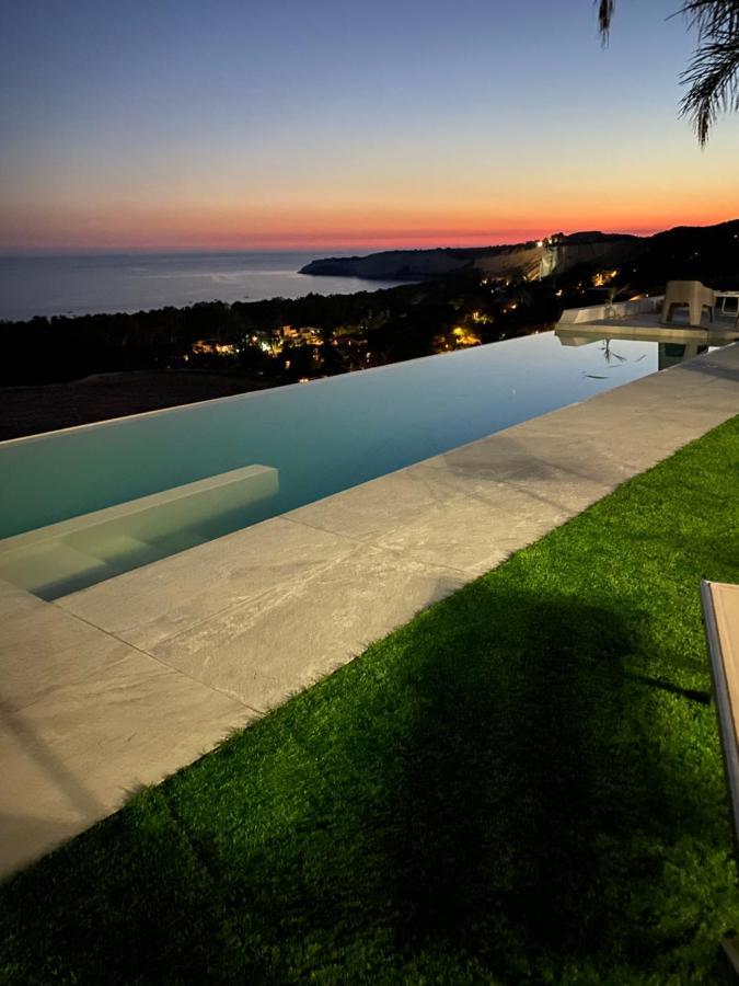 Villa Gentile Ераклеа Миноа Екстериор снимка